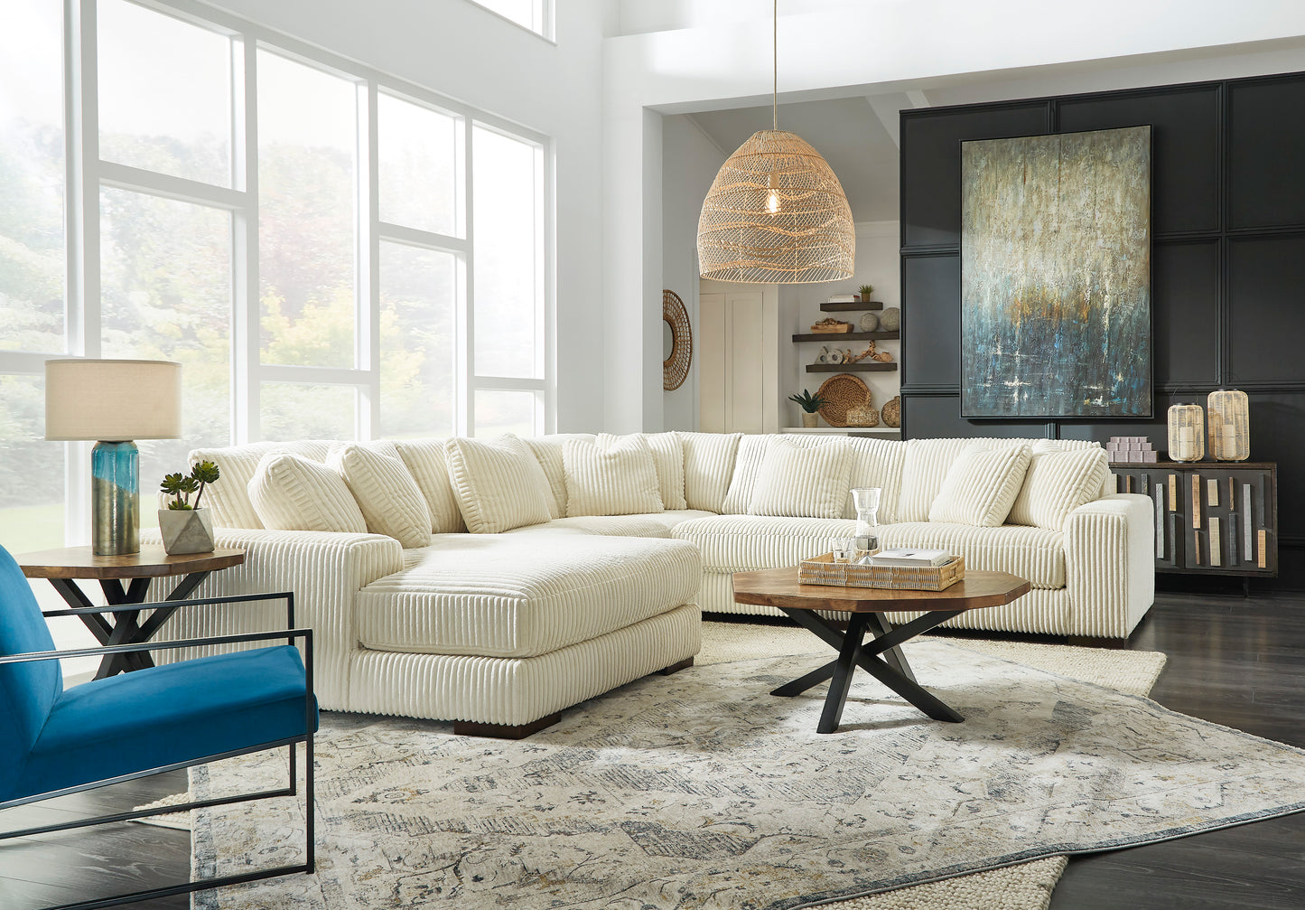 Lindyn Collection
