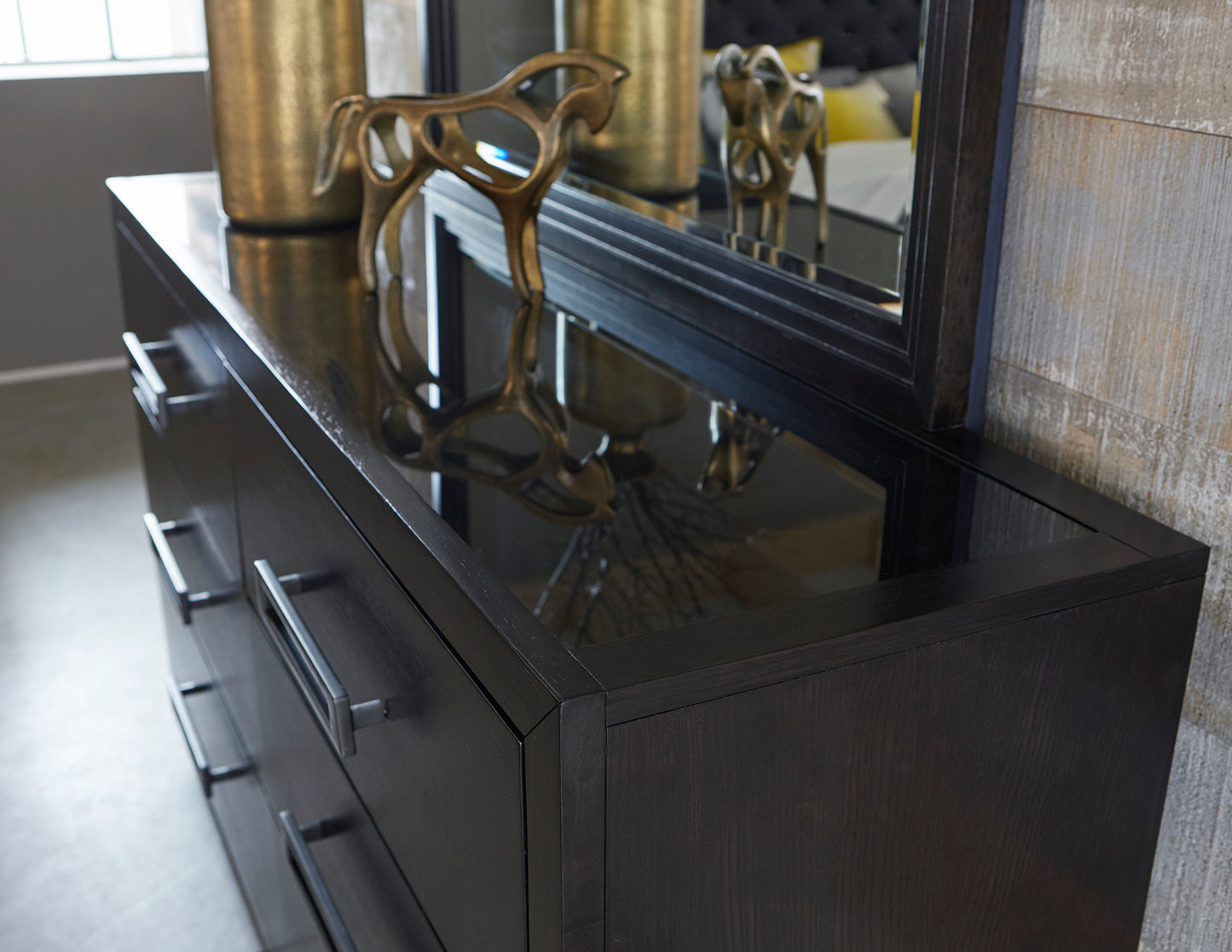 Larchmont Collection