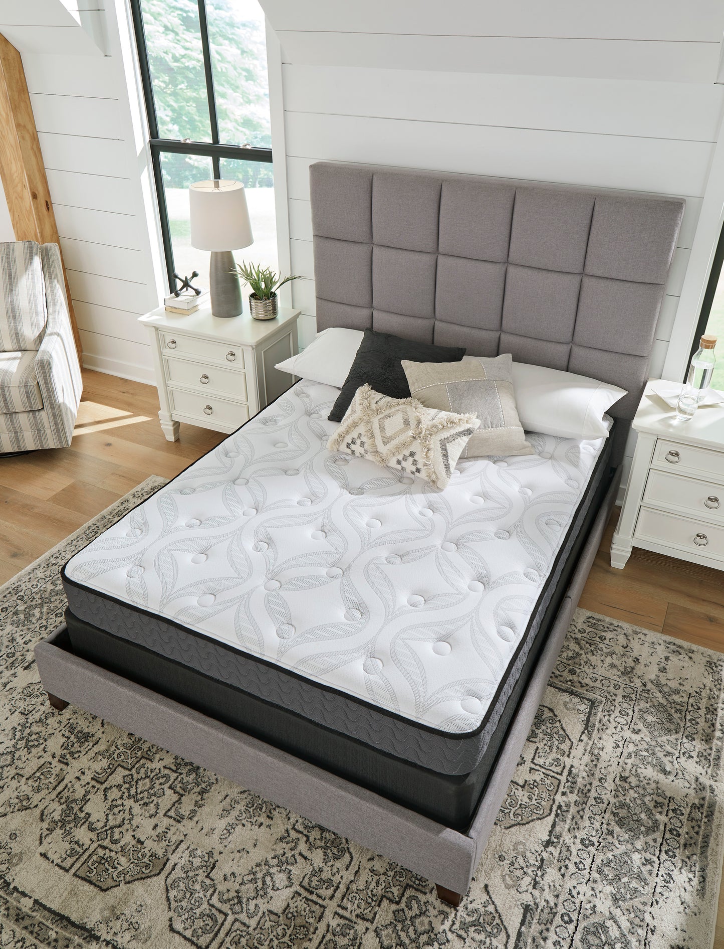 8" Bonnell Hybrid Mattress