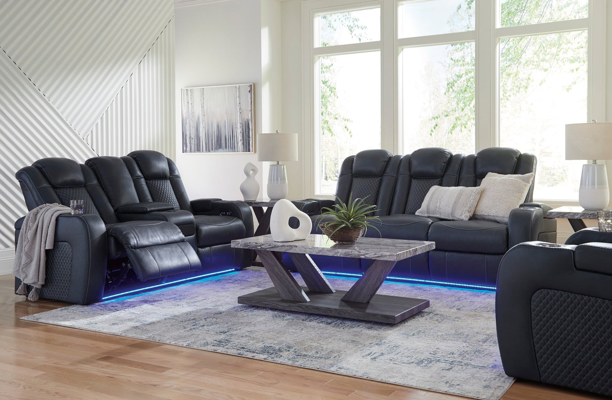 Fyne-Dyme living room collection in Sapphire