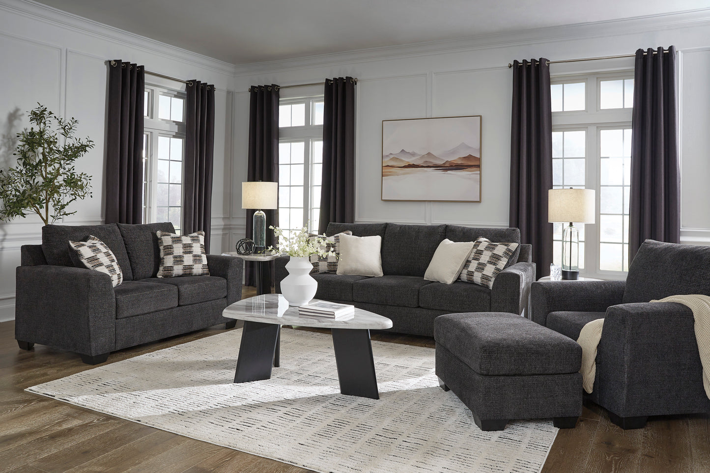 Loreo Collection