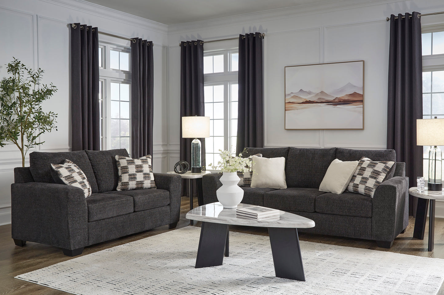Loreo Collection