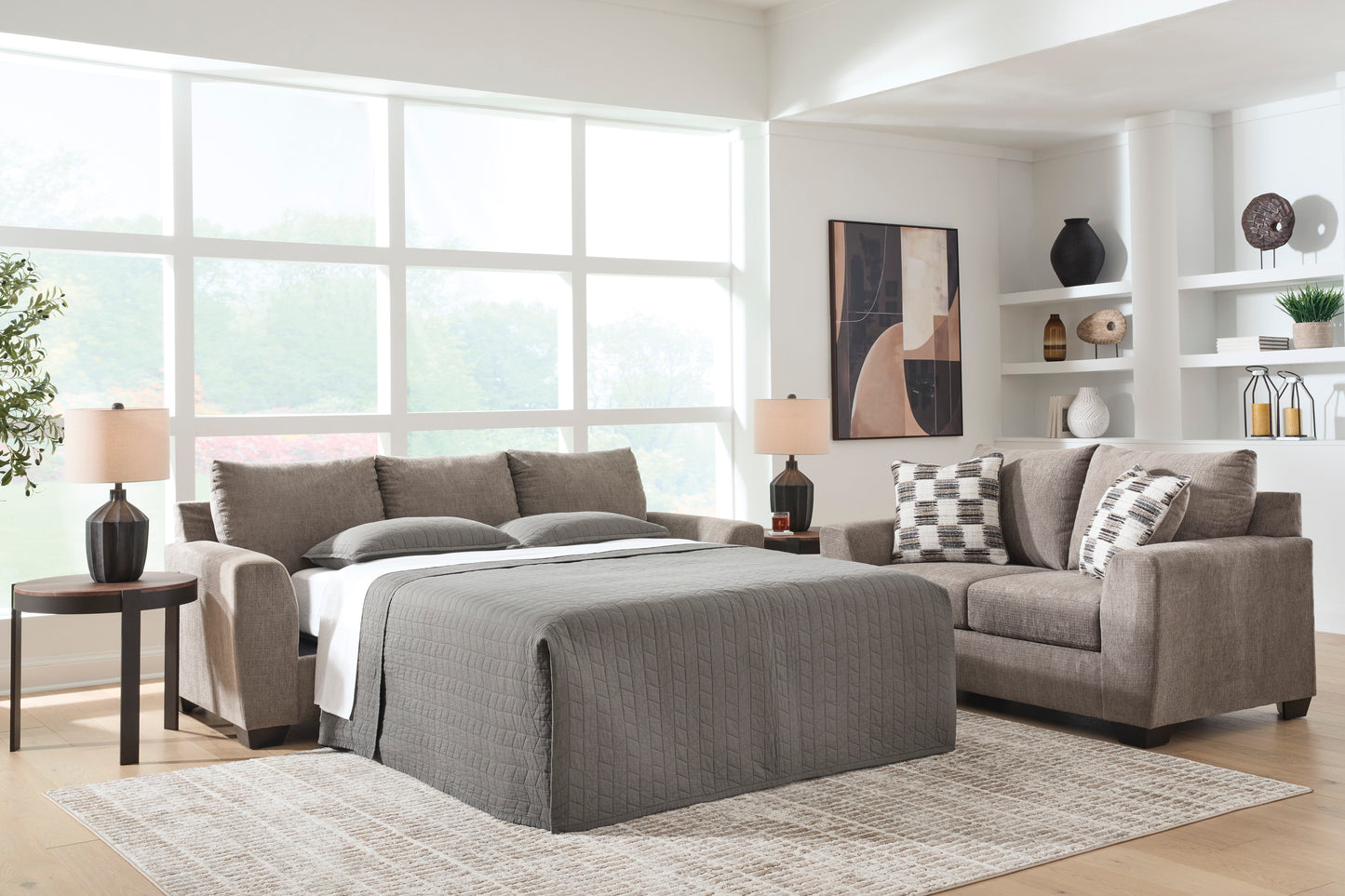 Loreo Collection