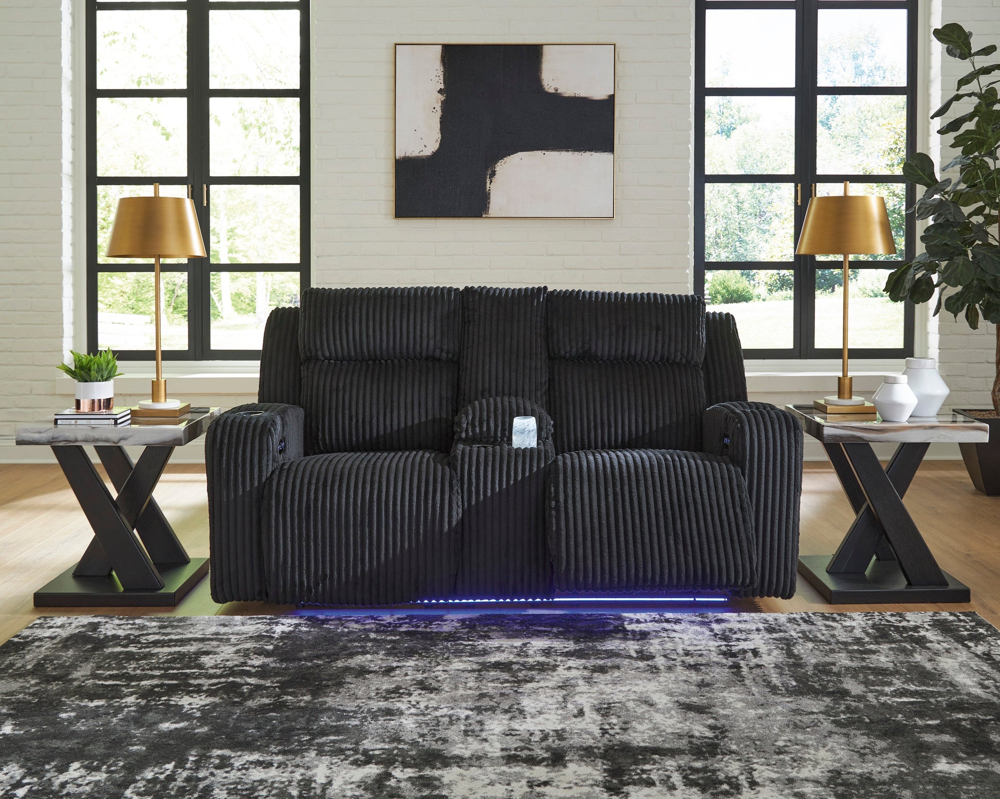 Forest Lake Loveseat in Black