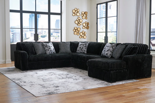Midnight-Madness 4-piece RAF sectional in black