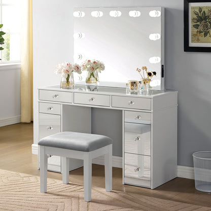 Margret Vanity