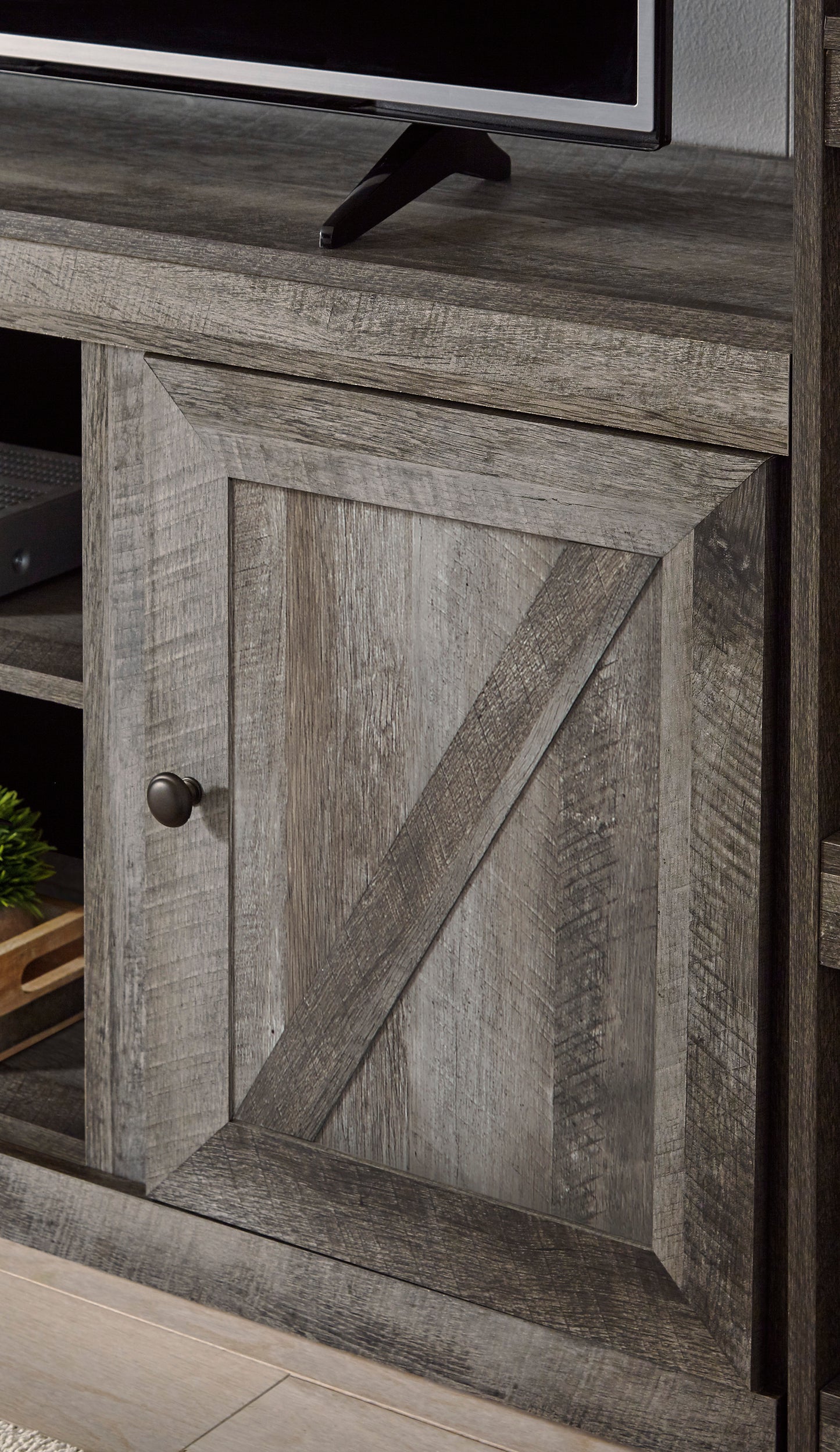 Wynnlow LG TV Stand
