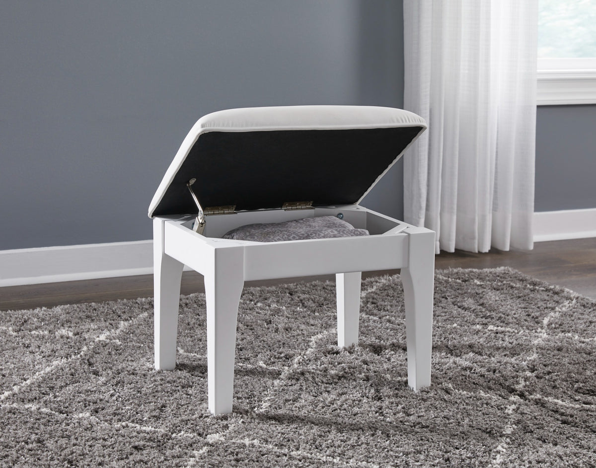 Chalanna vanity stool, Ashley B822-01