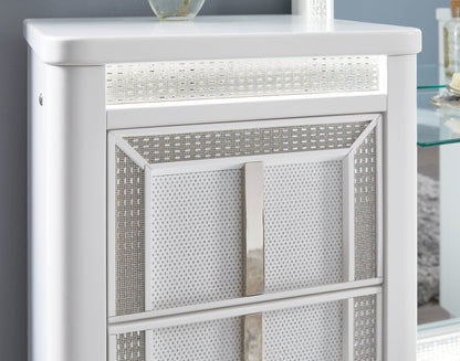 Chalanna vanity LED and rhinestone handle detail, Ashley B822-22