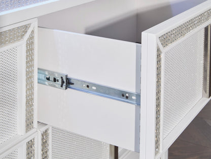 Chalanna dresser drawer glide detail, Ashley B822-31