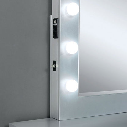 Margret Vanity