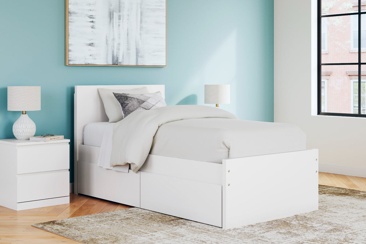 Ashley Onita White bedroom collection — 253-52-89-260-B100-11