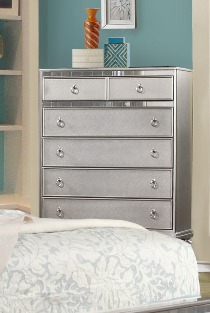 Avior Collection