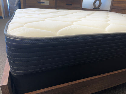 Close-up of circular knit cover with Ecoloft and Safeguard fiberfill quilt for added softness and breathability