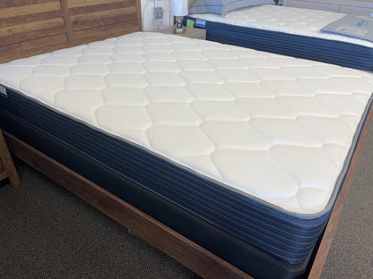 Side profile of mattress with multilastic support system and durable edge construction